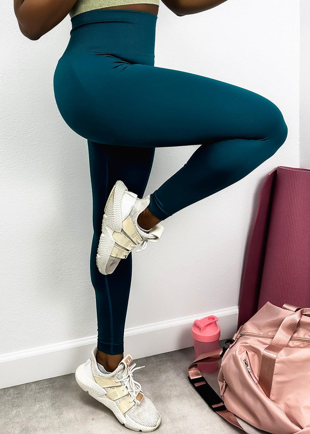 Sculpting Yoga Pants